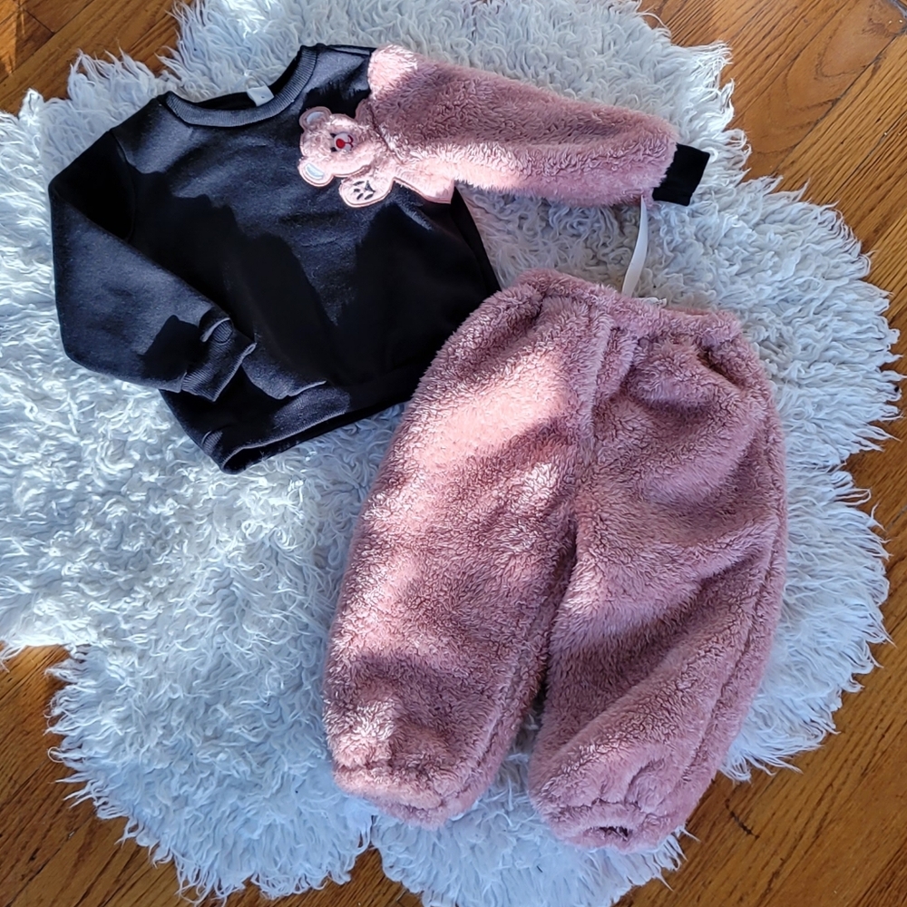SHEIN Kids Black and Pink Fleece Joggers